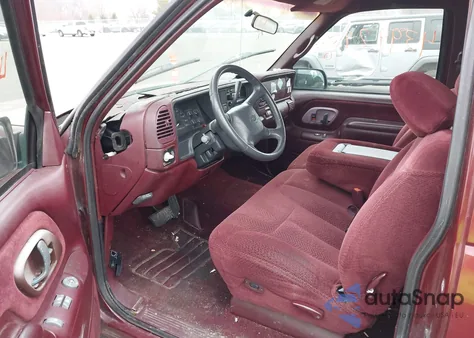 1998 Chevrolet K1500 Fleetside from USA, damaged, VIN 1GCEK19R1WE136110